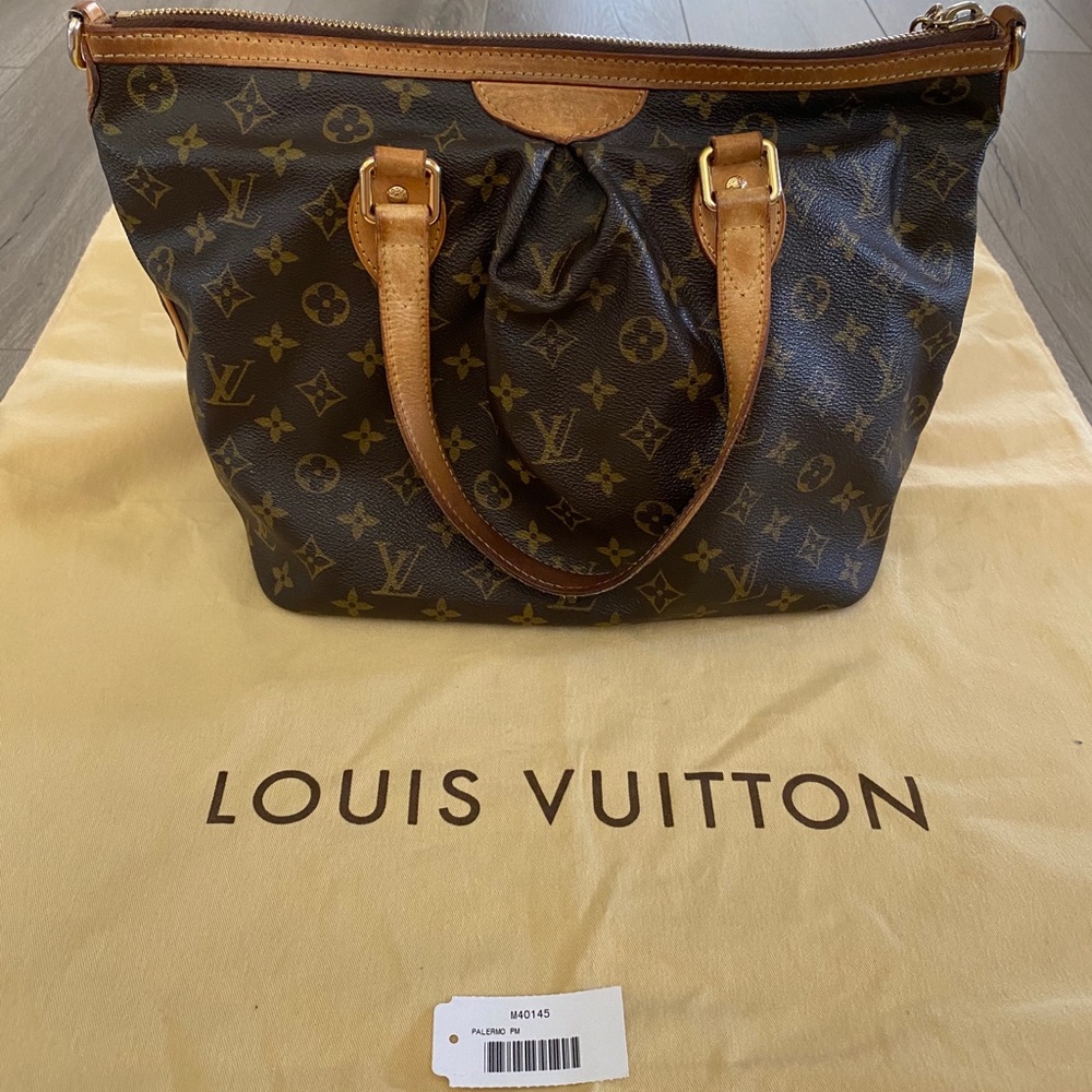 AUTHENTIC! Louis Vuitton Monogram Palermo